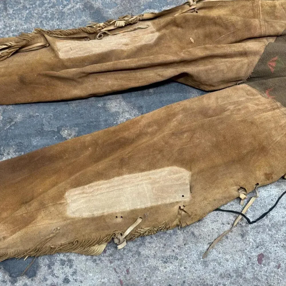 Vintage 1940s/50s Genuine Suede Fringed Western "Indian" Costume Trousers - Picture 5 of 6